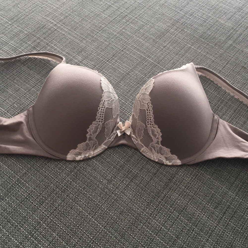Victoria’s Secret Body by Victoria Bra